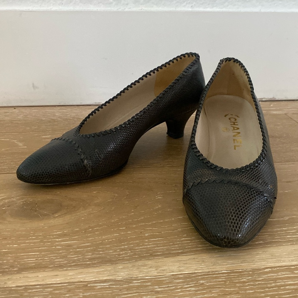 Lightly worn Chanel pumps